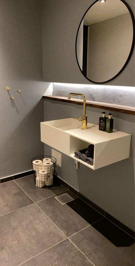 badeværelse tømrer hjælp